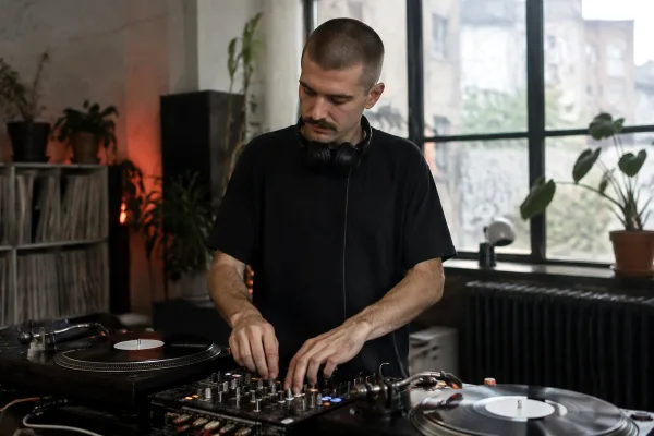 DJ City