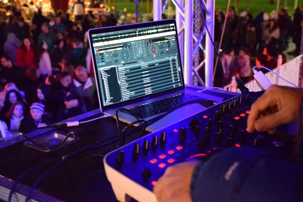 Denon DJ DJ Controller