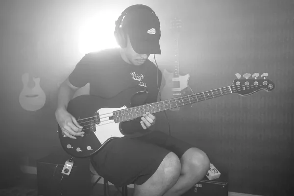 Travel Electric Bass Guitar
