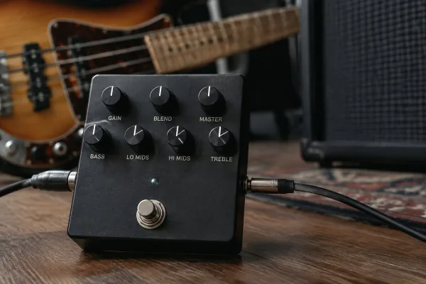 Bass Guitar Preamp Pedal