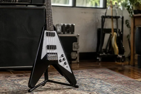 Flying V Bass