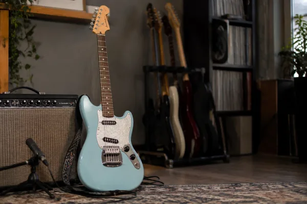 Mustang Guitar