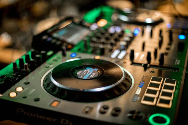 Streaming Mixer
