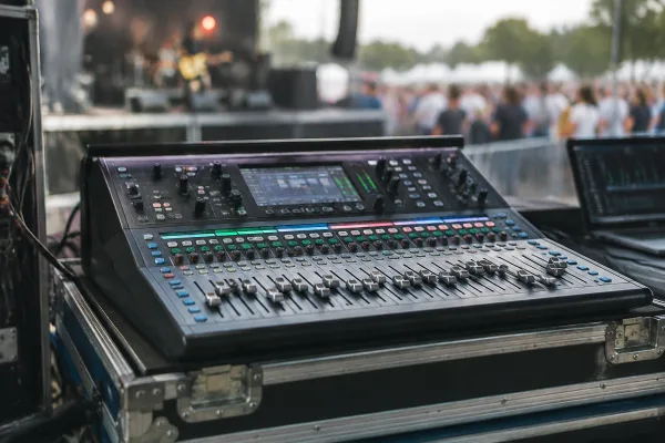 Allen and Heath Sq5