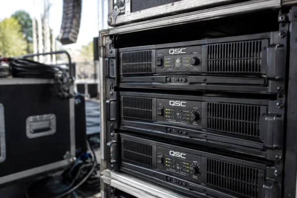 Qsc Power Amplifiers