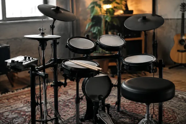 Beginner Drum Kit Explained: Features, Types and Tips