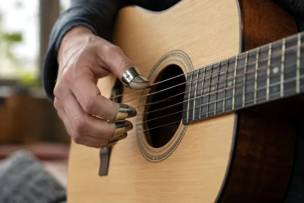 Finger Picks Explained: Features, Types and Tips