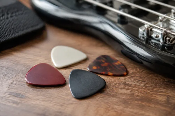 Guitar Plectrums for Beginners: A Complete Guide