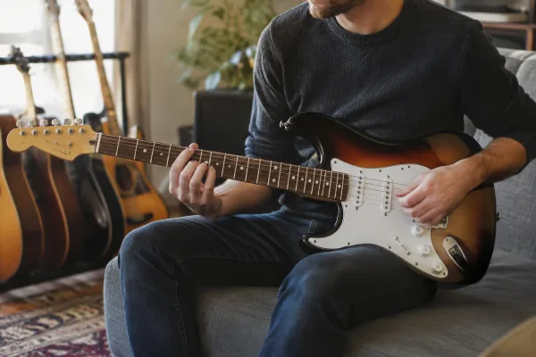 Left Handed Guitar: A Complete Buyer's Guide