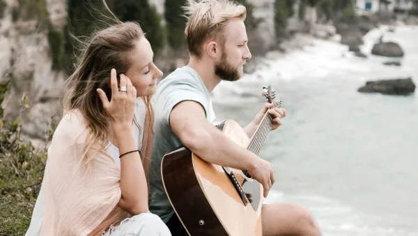 Common Guitar Plectrums Mistakes to Avoid