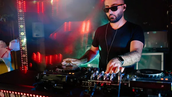 Dj Lighting: A Complete Buyer's Guide