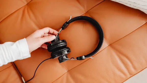 Headphone Reviews: What You Need to Know