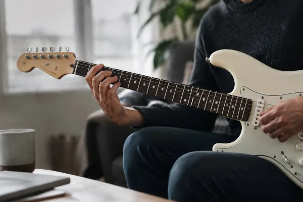 Left Handed Guitar for Beginners: A Complete Guide
