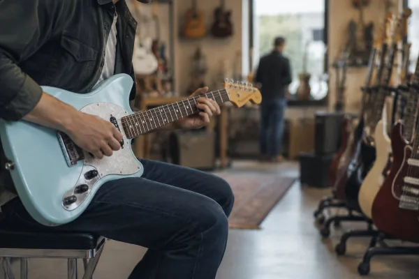 Mustang Guitar: A Complete Buyer's Guide