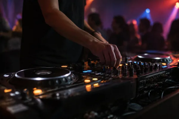 The Best Deep House Artists to Know