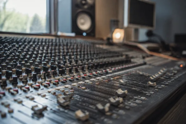 Numark Mixdeck Express Dj Controller Mixer: A Complete Guide
