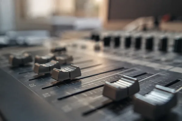 Midi Fader Controller: A Complete Guide