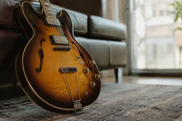Everything You Need to Know About Hollow Body Semi Acoustic Guitar