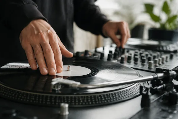 Everything You Need to Know About Custom Turntable Slipmat