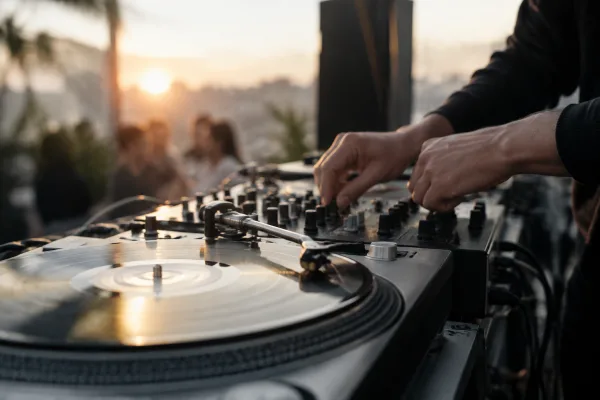 The Complete Guide to Traktor Scratch Software