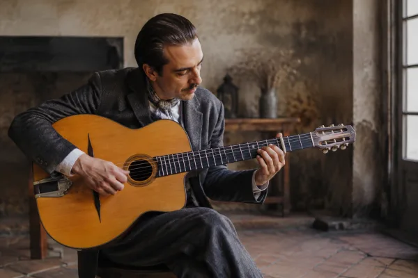 The Complete Guide to Gypsy Jazz