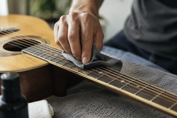 The Complete Guide to Cleaning Guitar Strings