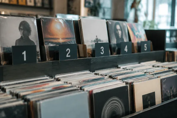The Complete Guide to Billboard Hot 200 Albums