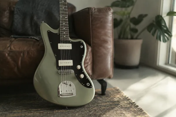 The Complete Guide to Jazzmaster Baritone
