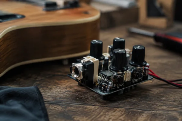 The Complete Guide to Active Pickup Guitar
