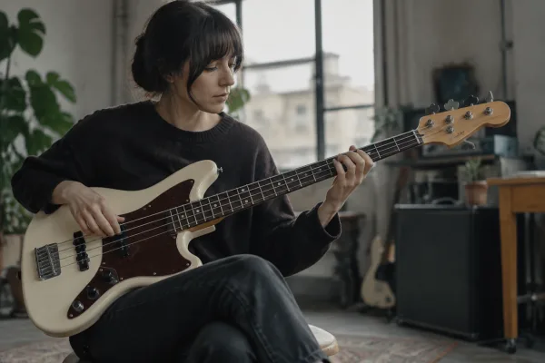 The Complete Guide to Squier Jazzmaster Bass