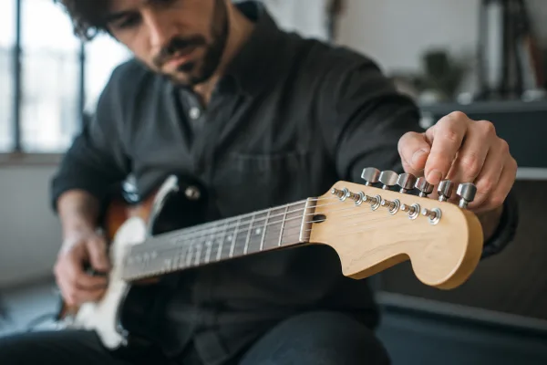 The Complete Guide to Fender Guitar Tuners