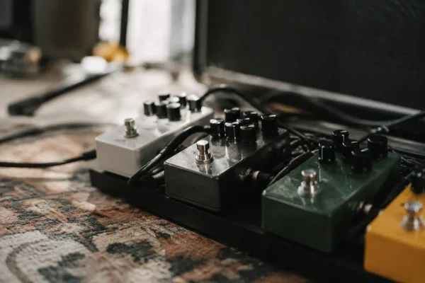 The Complete Guide to Guitar Pedal Harmonizer