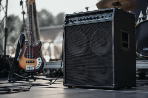 The Complete Guide to Vox Bass Guitar Amplifiers