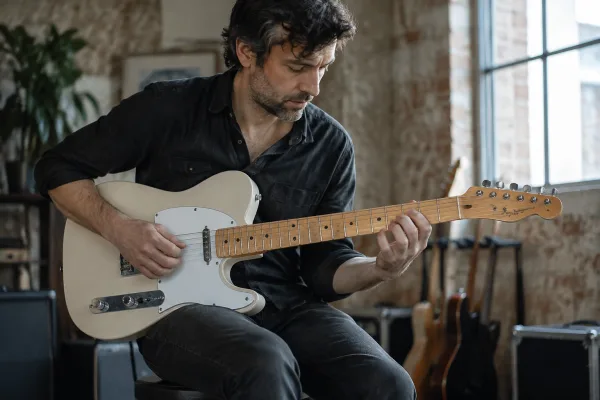 The Complete Guide to Left Handed Telecaster Guitar