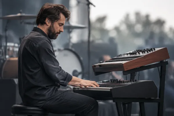The Complete Guide to 2 Hand Keyboard