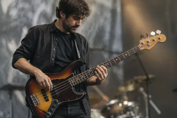 The Complete Guide to Cool Bass Guitar