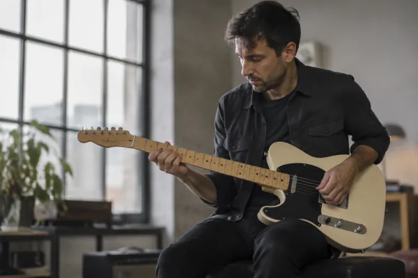 The Complete Guide to Left Handed Telecaster
