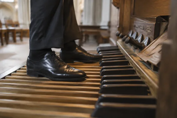 The Complete Guide to Pedal Keyboard