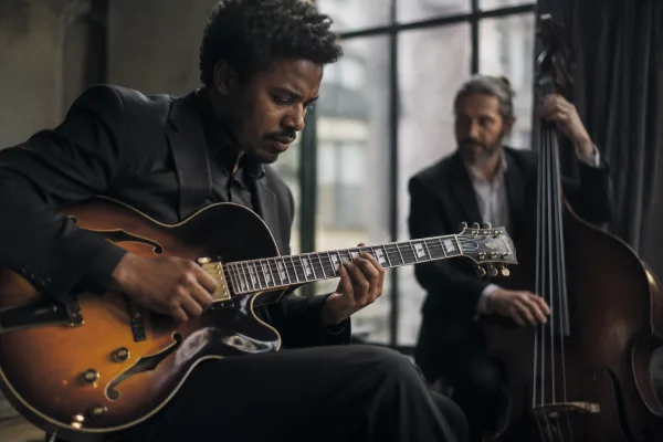 The Complete Guide to Gibson Hollow Body