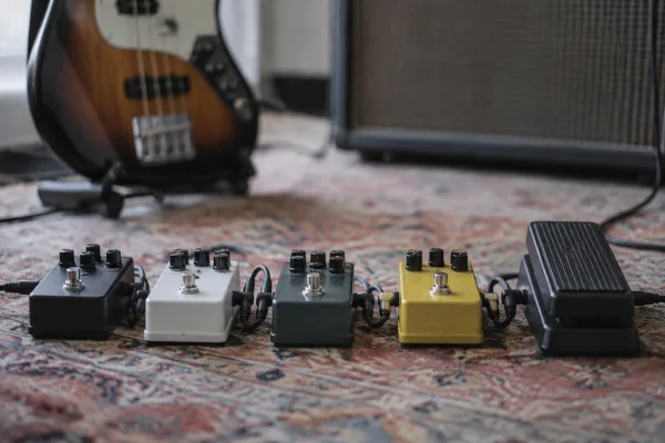 The Complete Guide to Bass Guitar Preamp Pedal