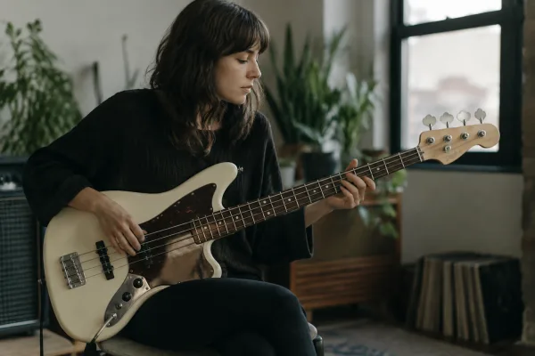 The Complete Guide to Bass Guitar Fender Jaguar
