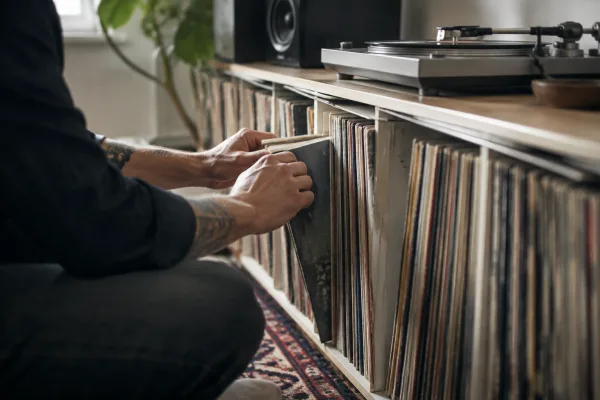 The Complete Guide to Vinyl Cases