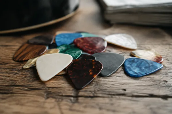 The Complete Guide to Cool Guitar Plectrums