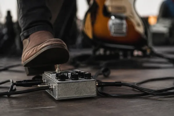 The Complete Guide to Guitar Pedal Fuzz
