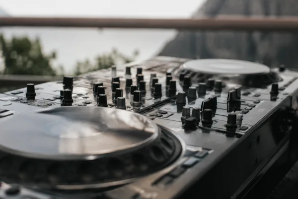 The Complete Guide to Mixer Dj Pioneer