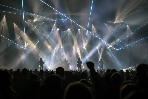 The Complete Guide to Lights And Lasers