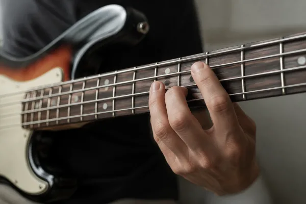 The Complete Guide to Bass Guitar Strings Notes