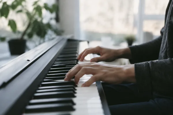 The Complete Guide to Roland Pianos