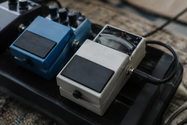 The Complete Guide to Guitar Pedal Tuners