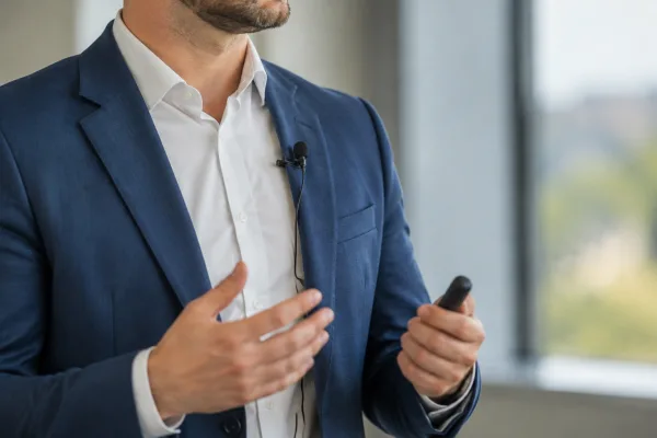 The Complete Guide to Lapel Wireless Microphone